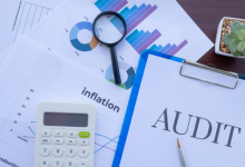 Alex Nabuco dos Santos analisa como as oscilações cambiais e inflacionárias afetam preços e investimentos em imóveis.