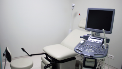 Dra. Thaline Neves Coutinho explica os principais riscos e limitações da ultrassonografia geral, destacando a importância de uma interpretação médica precisa.